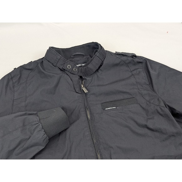 Members - Picture 2 of 12